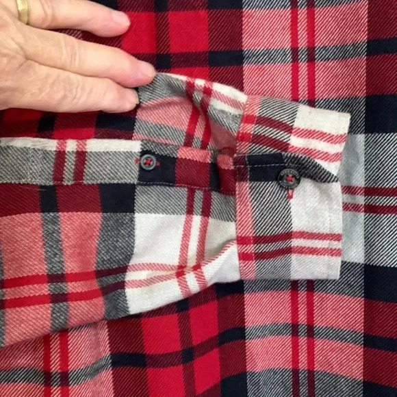 Eddie Bauer, men’s plaid shirt, midweight, wrinkle free - Picture 4 of 8